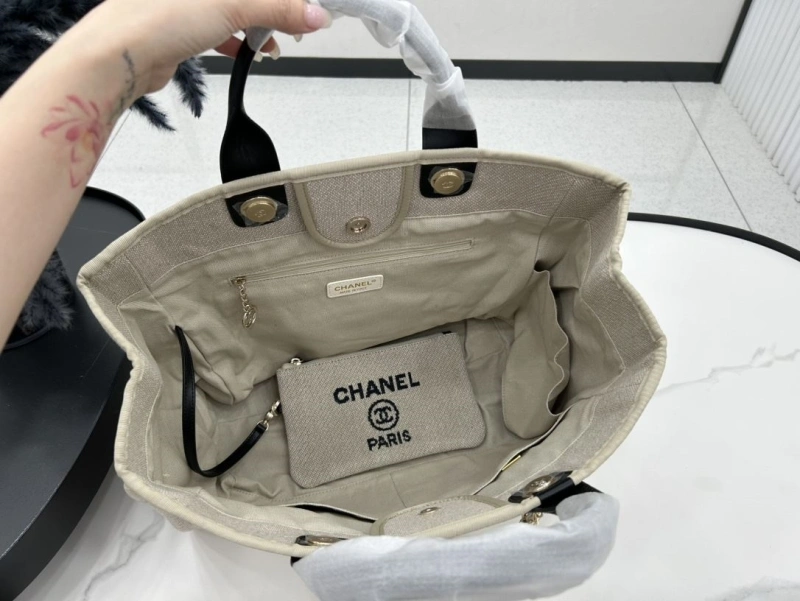 Chanel Shopping Bags 4017-1946