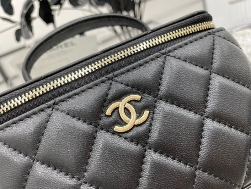 Chanel Cosmetic Bags 4017-1965