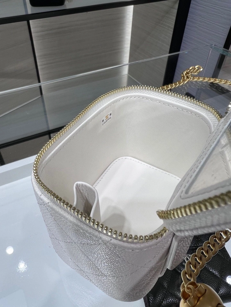 Chanel Cosmetic Bags 4017-1973