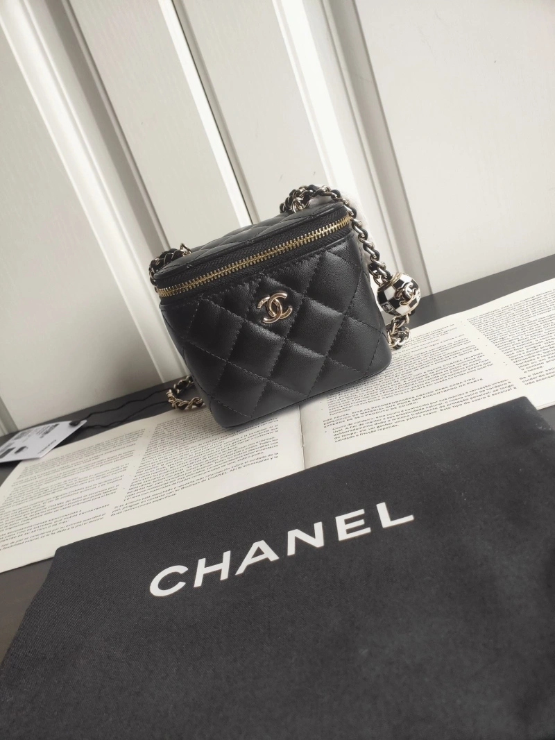 Chanel Cosmetic Bags 4017-2048