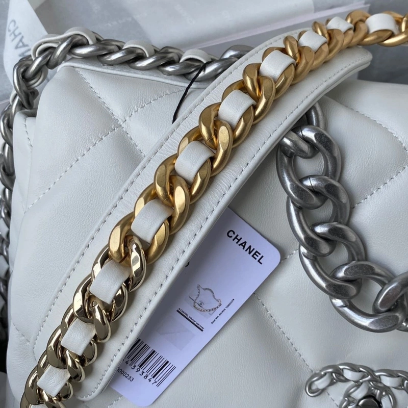 Chanel 19 Bags 4017-2211