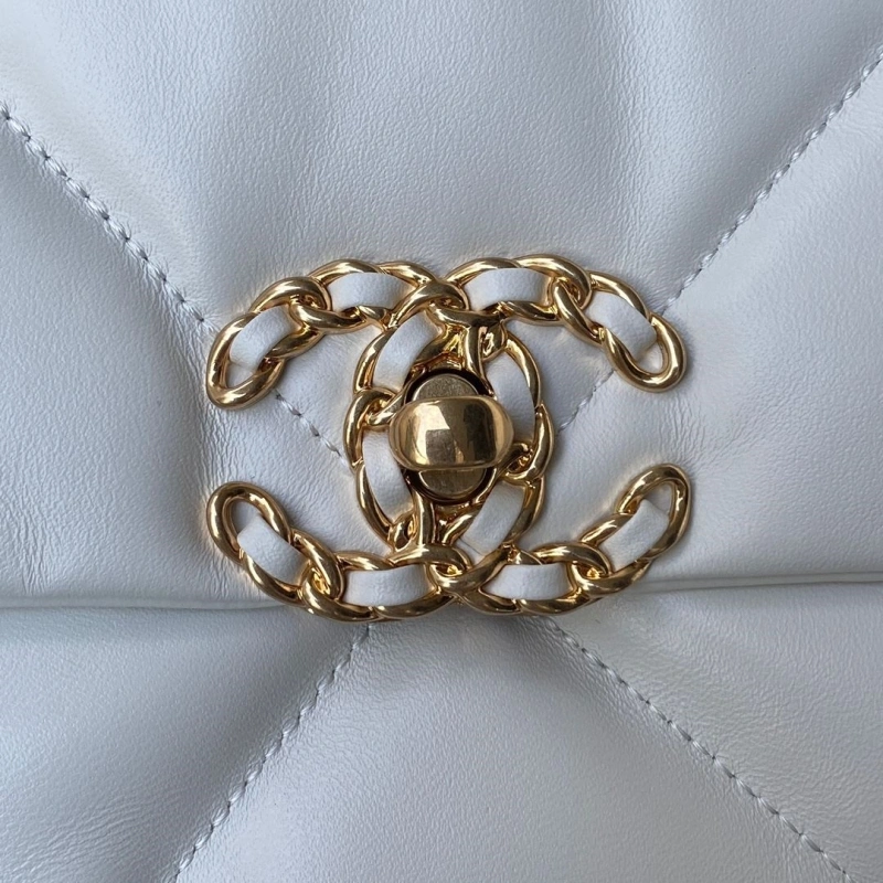 Chanel 19 Bags 4017-2212