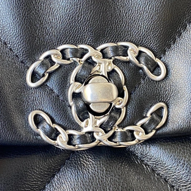 Chanel 19 Bags 4017-2213