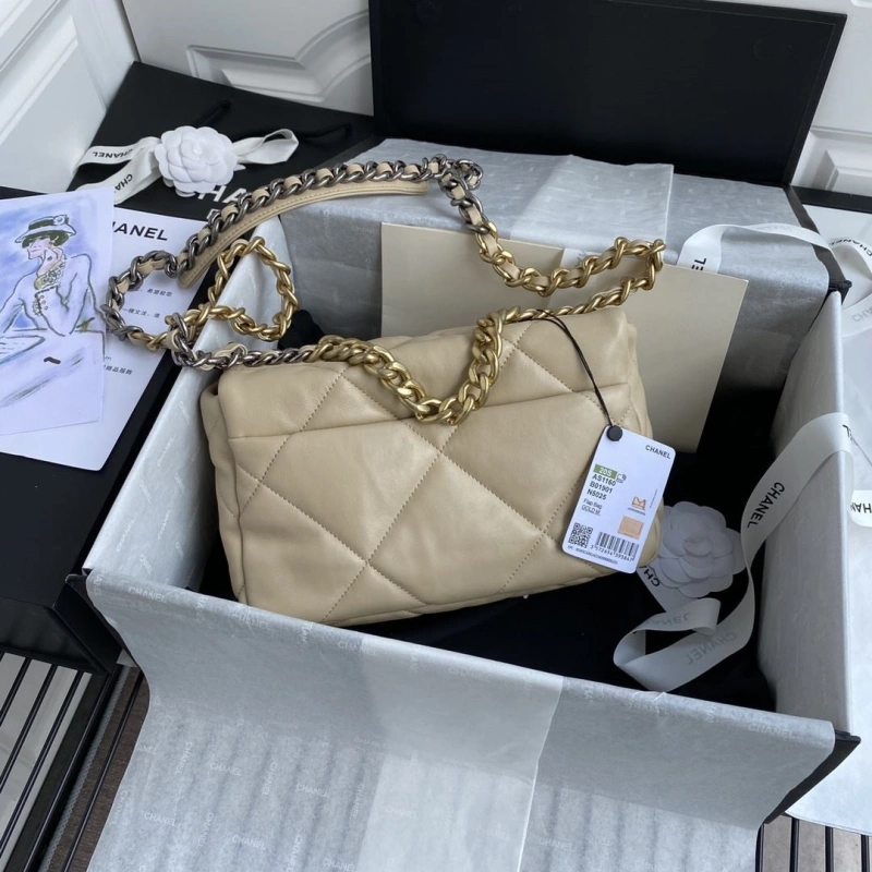 Chanel 19 Bags 4017-2215