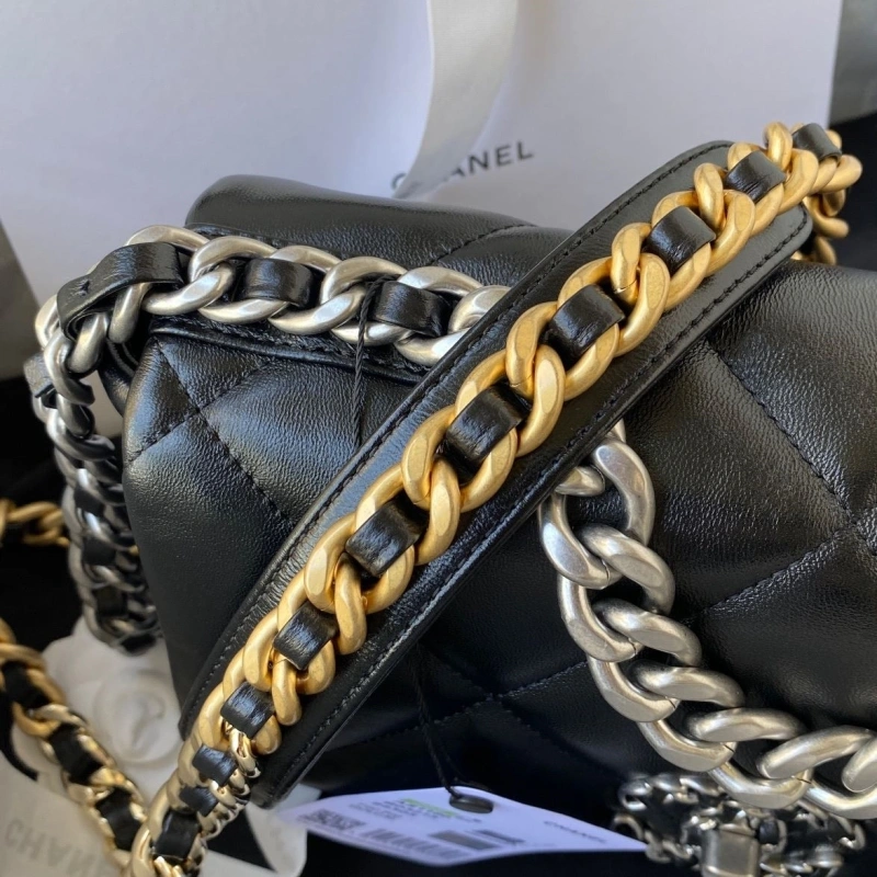 Chanel 19 Bags 4017-2216