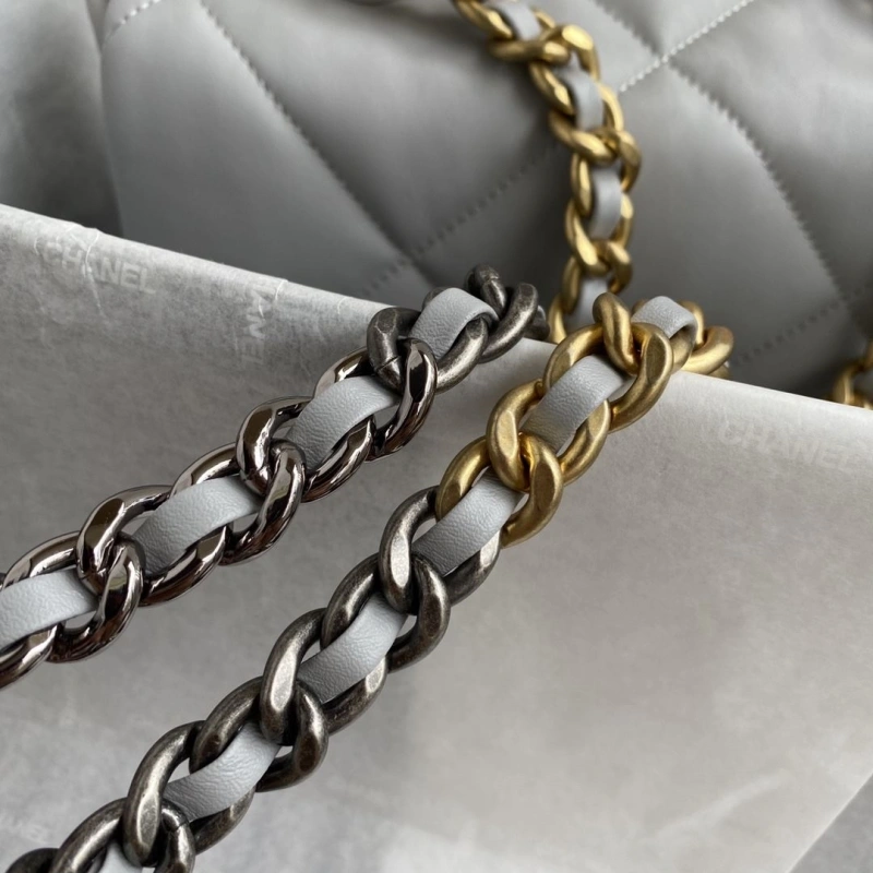 Chanel 19 Bags 4017-2219