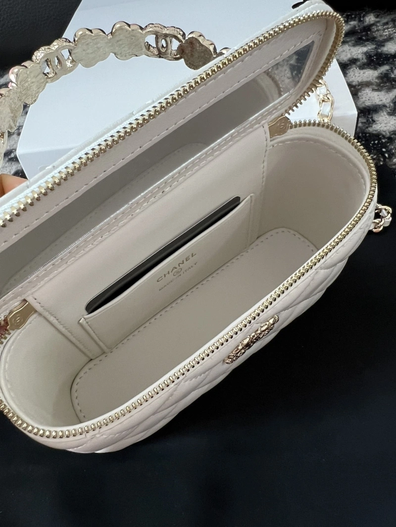 Chanel Cosmetic Bags 4017-2236