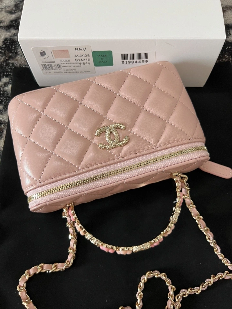 Chanel Cosmetic Bags 4017-2237