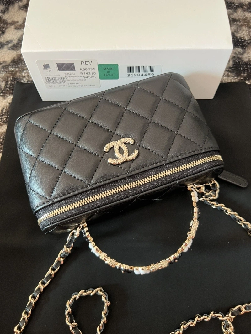 Chanel Cosmetic Bags 4017-2238