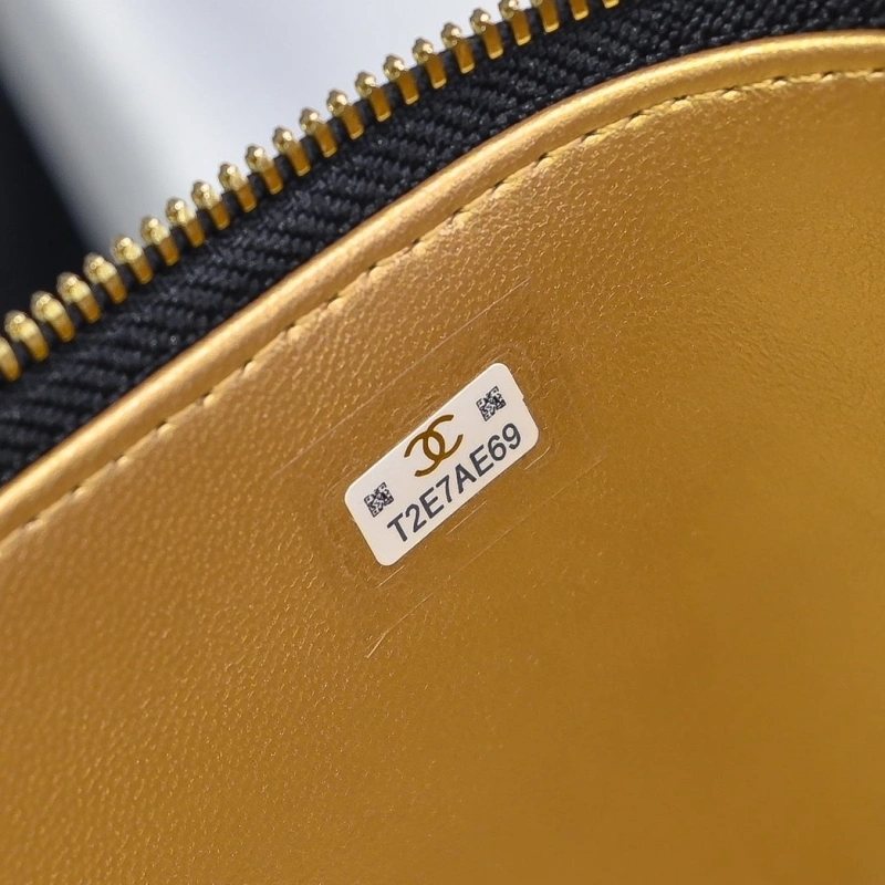 Chanel Cosmetic Bags 4017-2260