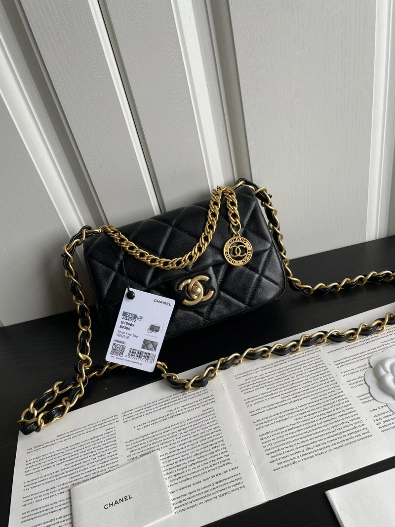 Chanel 19 Bags 4017B-0013