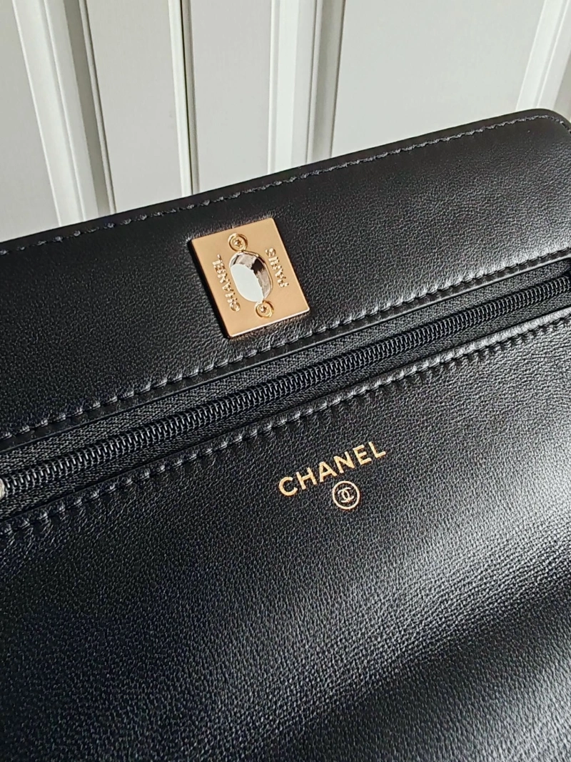 Chanel Cosmetic Bags 4017B-0015