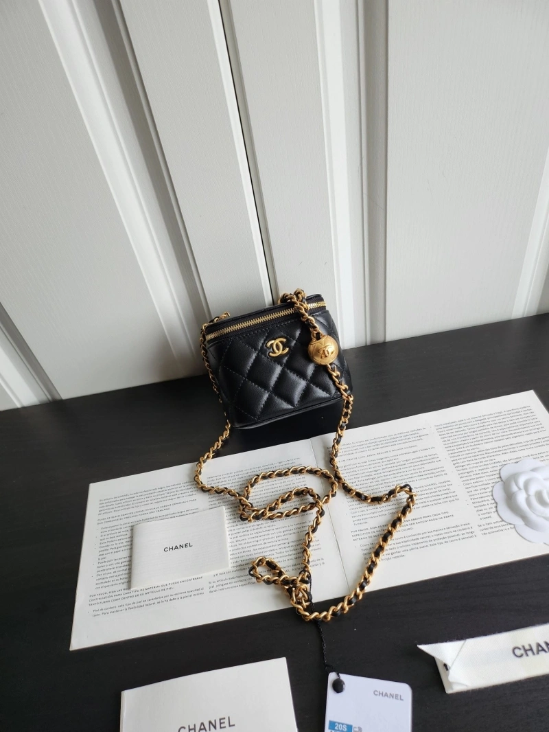 Chanel Cosmetic Bags 4017B-0017