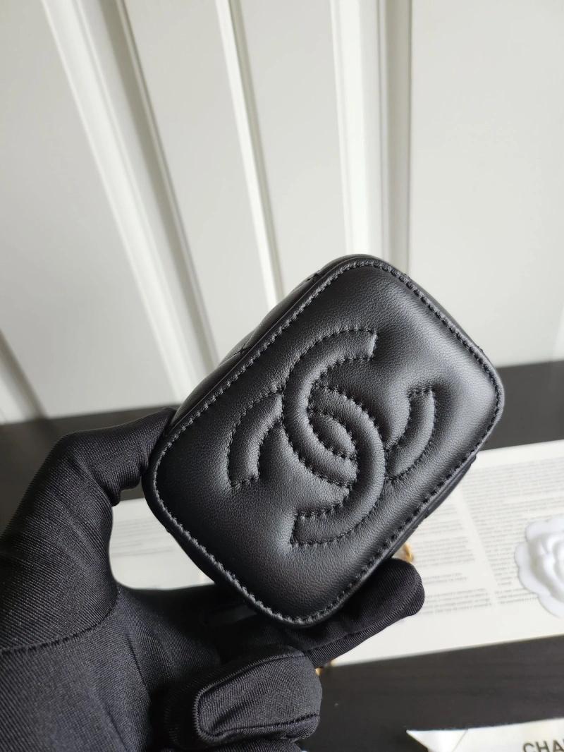 Chanel Cosmetic Bags 4017B-0017