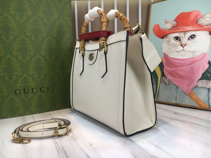 Gucci Shopping Bags 4032-0110