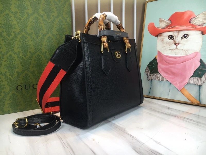 Gucci Shopping Bags 4032-0111