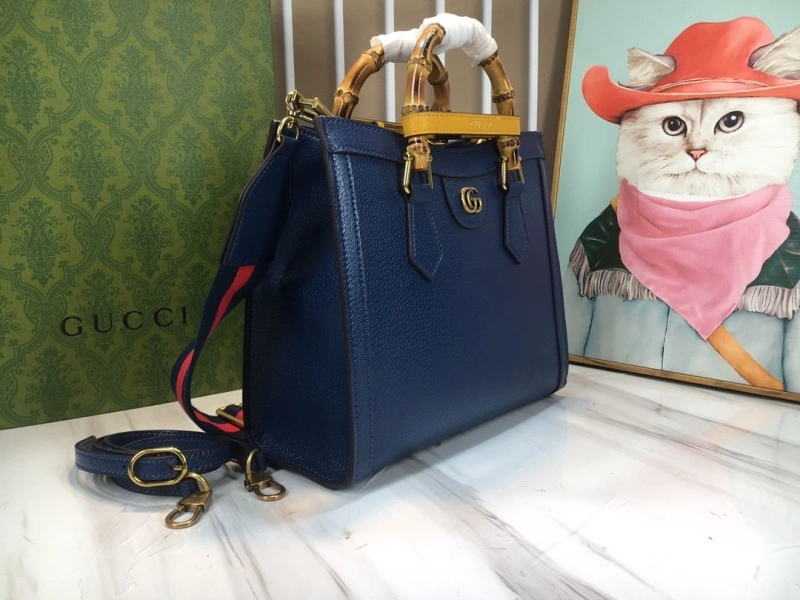 Gucci Shopping Bags 4032-0112