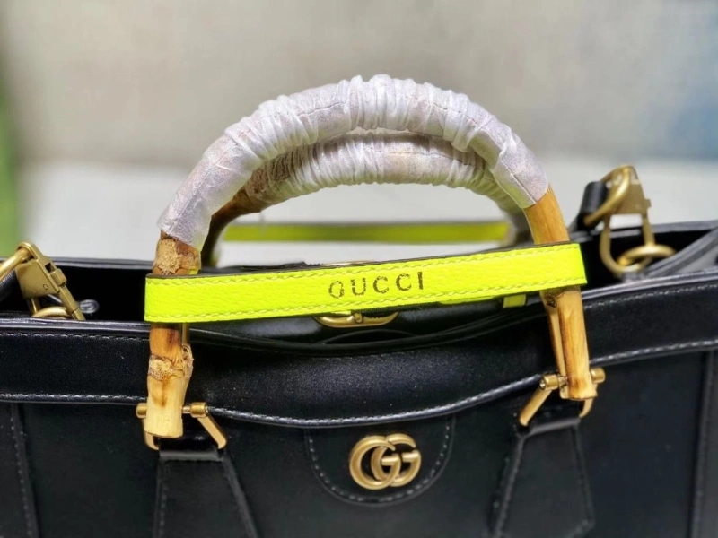 Gucci Shopping Bags 4032-0164