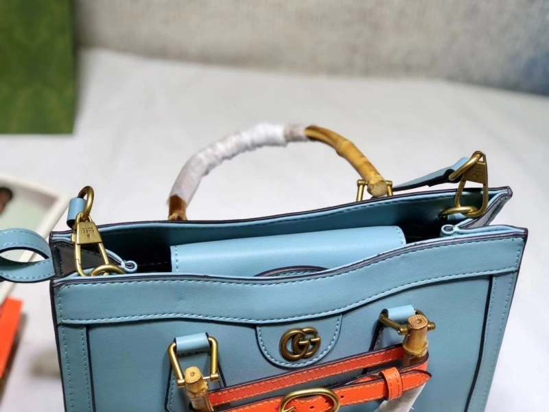 Gucci Shopping Bags 4032-0165