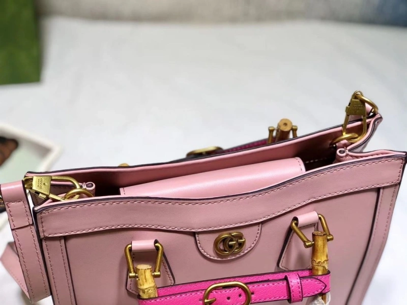 Gucci Shopping Bags 4032-0166