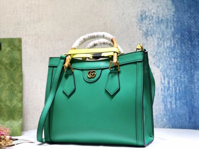 Gucci Shopping Bags 4032-0167