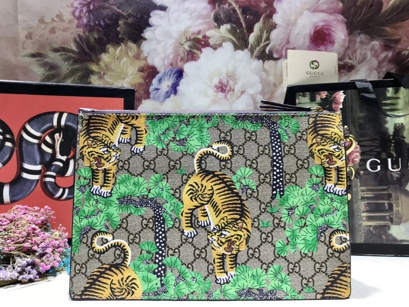 Gucci Clutch Bags 4032-0180