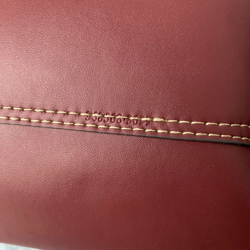 Gucci Shopping Bags 4032-0229