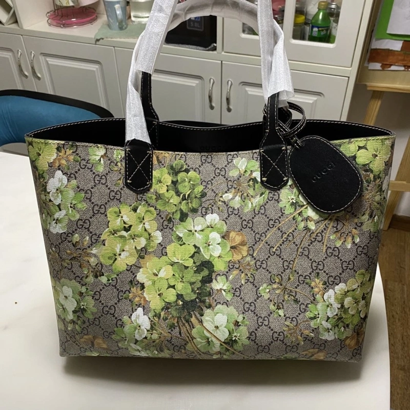 Gucci Shopping Bags 4032-0230