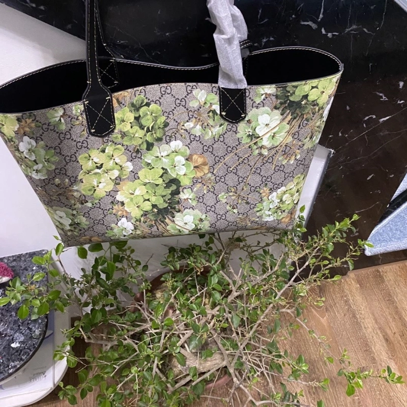 Gucci Shopping Bags 4032-0230