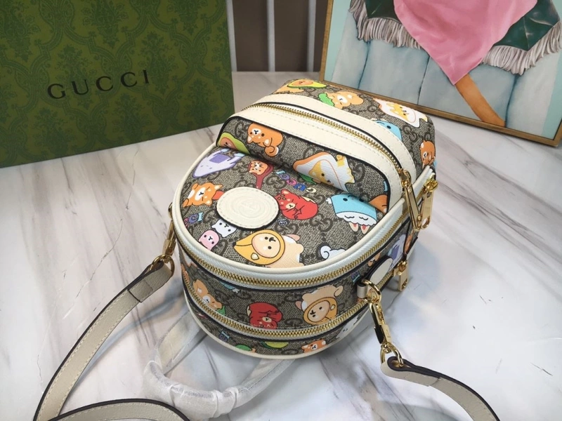 Gucci Backpacks 4032-0255