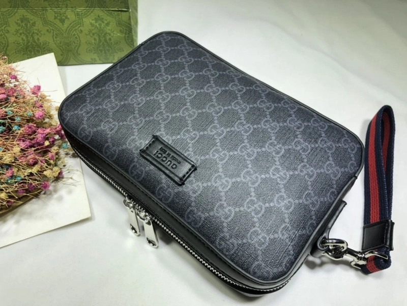 Gucci Clutch Bags 4032-0338