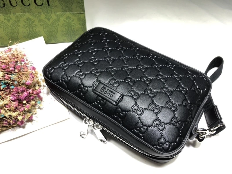 Gucci Clutch Bags 4032-0339