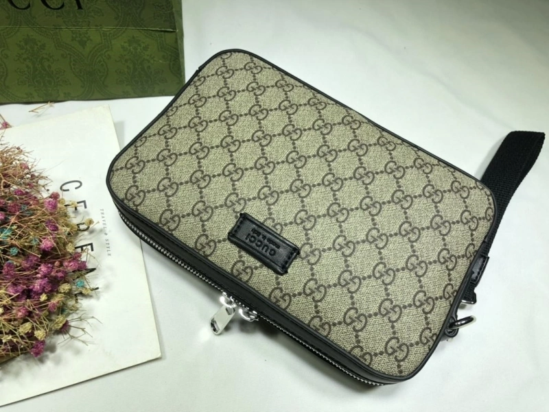 Gucci Clutch Bags 4032-0340