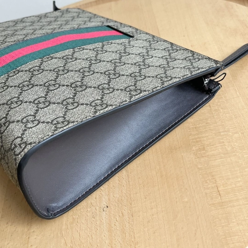 Gucci Clutch Bags 4032-0370