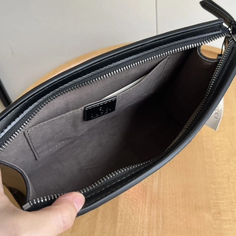 Gucci Clutch Bags 4032-0371