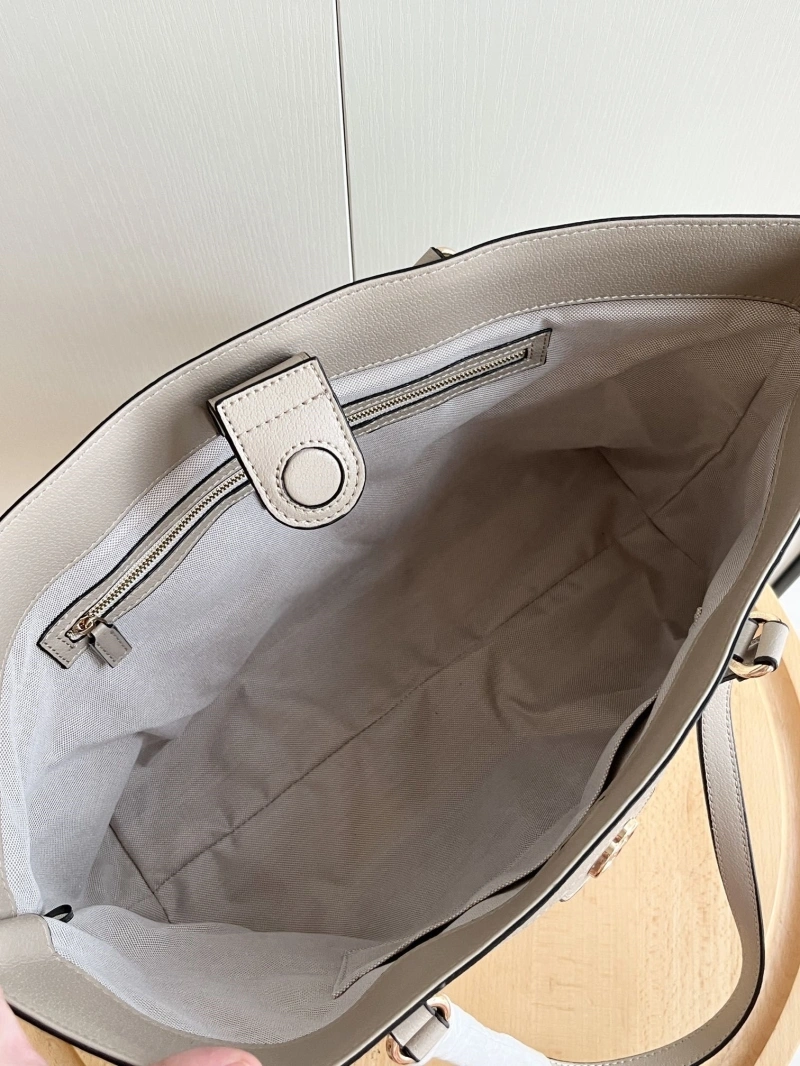 Gucci Shopping Bags 4032-0630