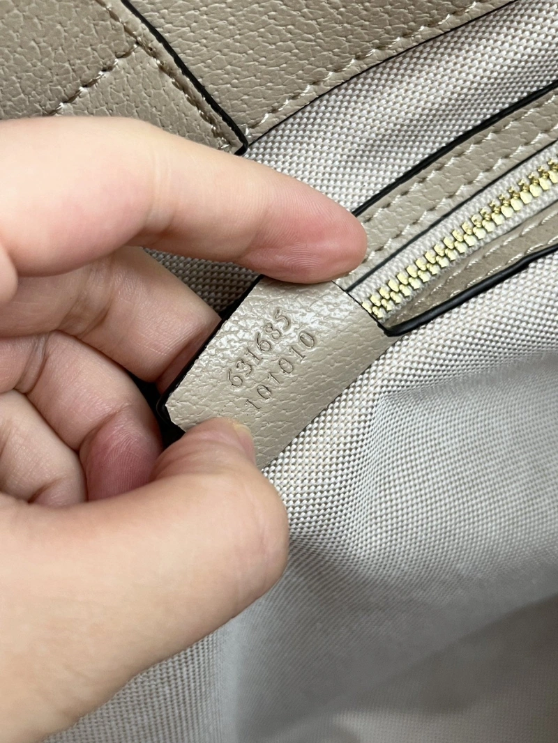 Gucci Shopping Bags 4032-0630