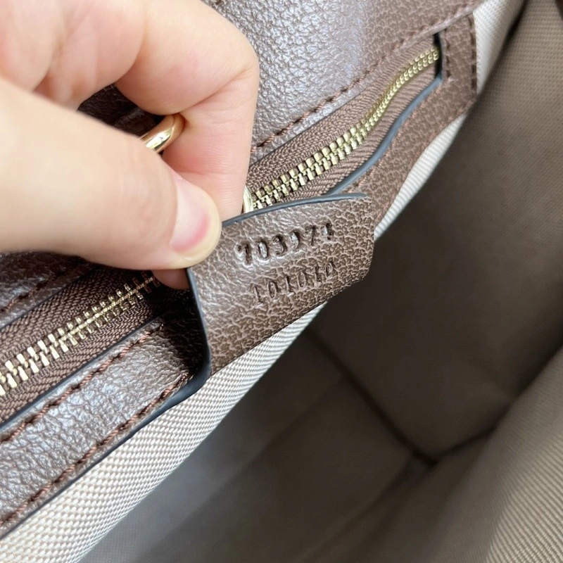 Gucci Shopping Bags 4032-0733