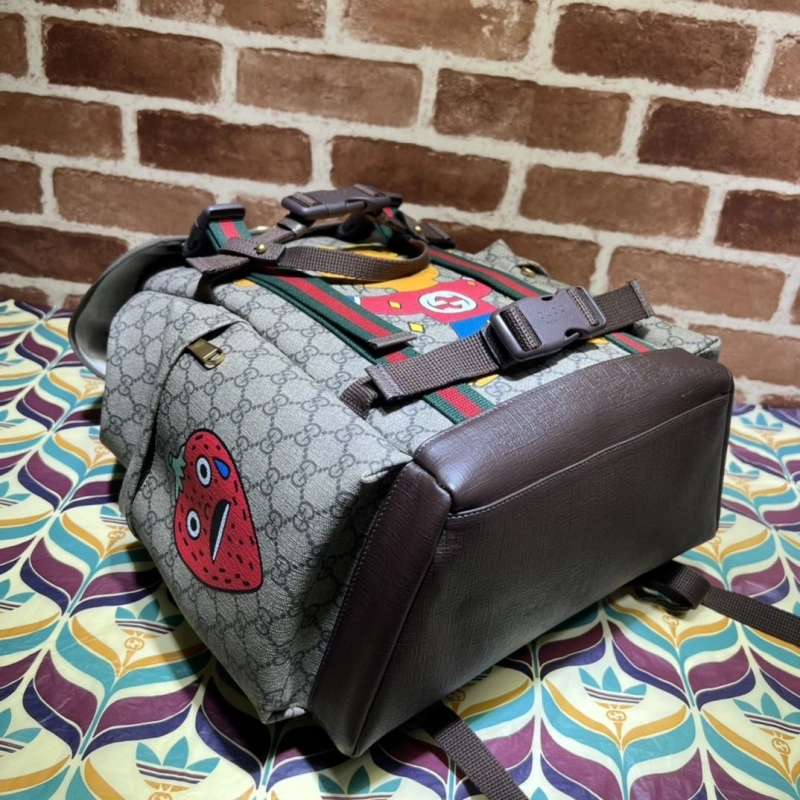 Gucci Backpacks 4033-0383