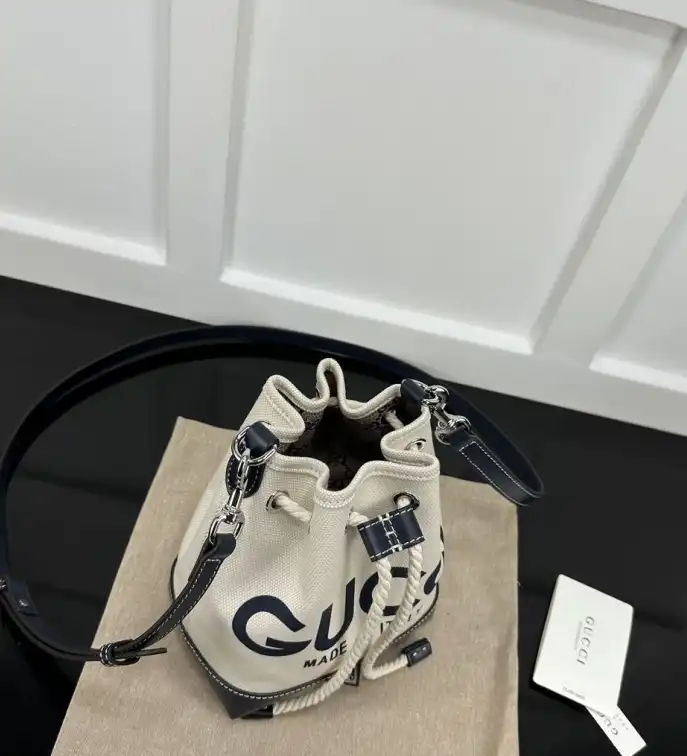 Gucci Bucket Bags 4034G-0051