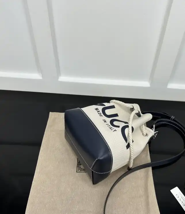 Gucci Bucket Bags 4034G-0051