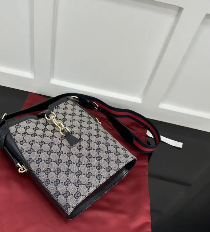 Gucci Bucket Bags 4034G-0070