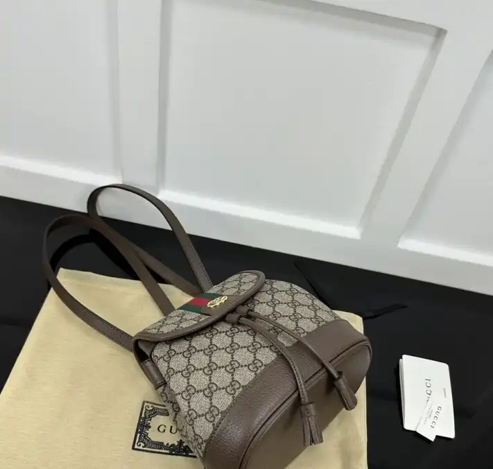 Gucci Backpacks 4034H-0002