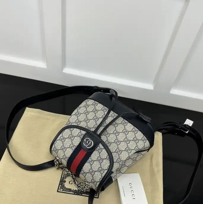 Gucci Backpacks 4034H-0003