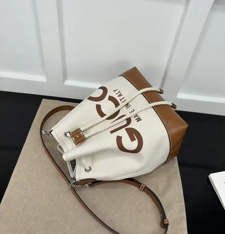 Gucci Bucket Bags 4034H-0006