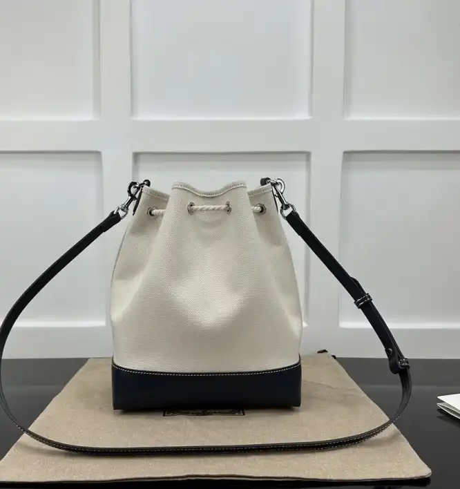 Gucci Bucket Bags 4034H-0007
