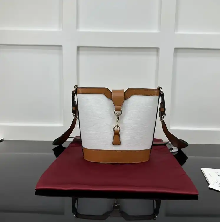 Gucci Bucket Bags 4034H-0153
