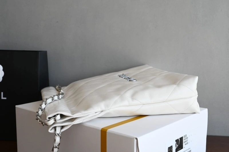 Chanel Gabrielle Bags 4035F-0008