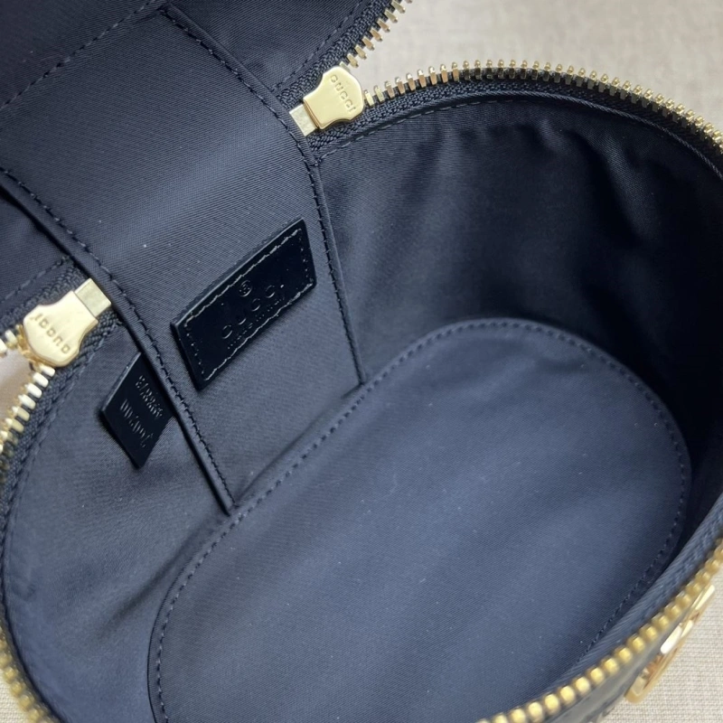 Gucci Cosmetic Bags 4036-0295