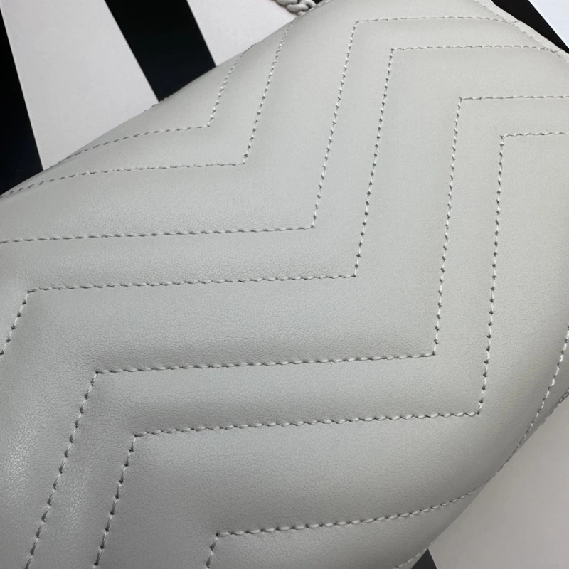 Gucci Satchel Bags 4036-0432